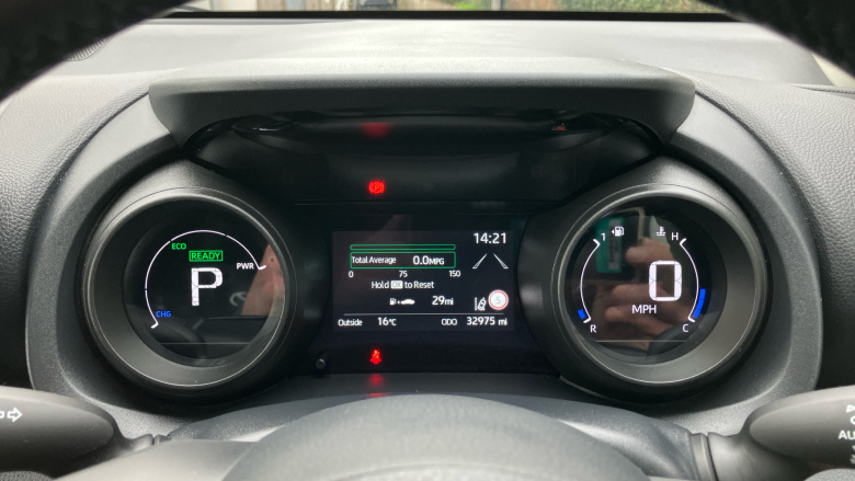 Toyota Yaris 1.5 Hybrid Design 5dr CVT Hybrid Hatchback